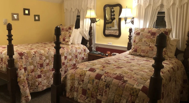 Двухместный номер Luxury с видом на внутренний двор Alpine Haus Bed & Breakfast Inn