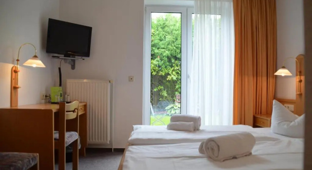 Hotel-Pension Pastow Garni, Réserver Hôtel Broderstorf 