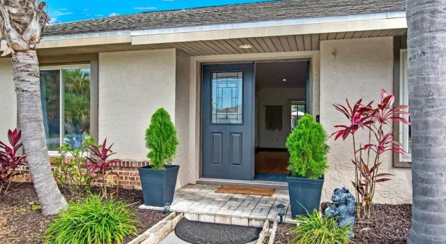 Коттедж Saltwater Canal Home Heated Pool 3 2 2 Gorgeous Pets Welcome