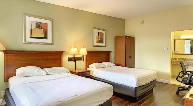 Четырёхместный номер Standard Stayable Orlando