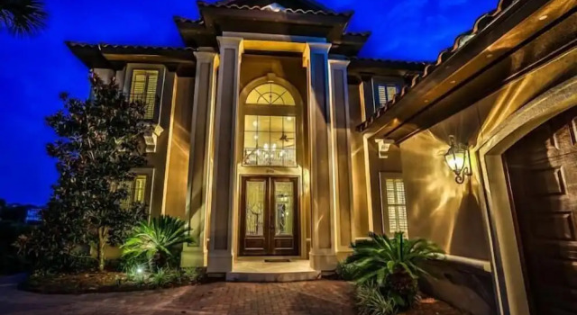 Endless Sunset 4 Bedroom Holiday Home by Five Star Properties, Забронировать Вилла Дестин Emerald Coast, рядом с Гольф-клуб Emerald Bay