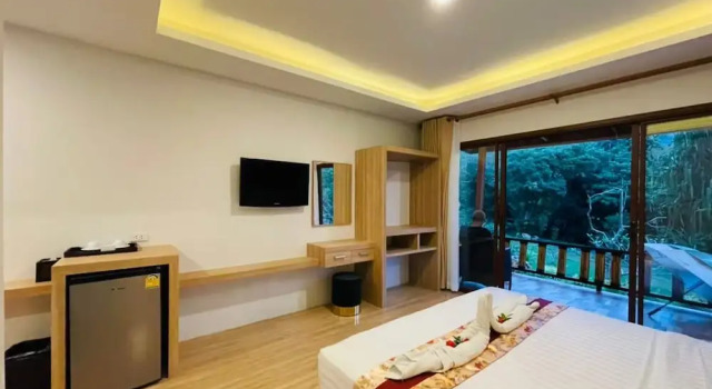 Phurin Thara Resort