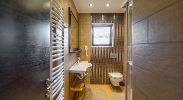 Двухместный номер with Hot Tub Deluxe с видом на реку Guest House Panorama Aqualux with Free Parking