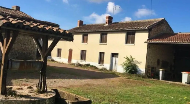 House With 3 Bedrooms in Les Trois-moutiers, With Enclosed Garden and Wifi, Prenota Hotel Hotel a Aquitania con parcheggio, Parcheggio