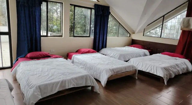 The Dream House, Book Feriehus Sommerhuse i Sierra, Hytte