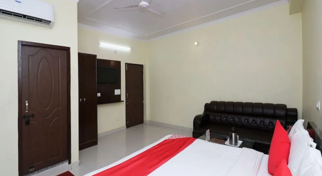 OYO 17422 Sidra Guest House
