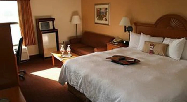 Четырёхместный номер Standard Hampton Inn Bonita Springs Naples North
