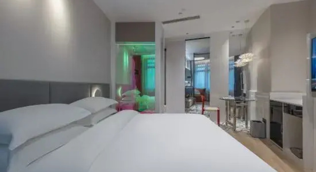 Семейный люкс Nest·cloud high altitude Hotel (Shaoxing City Plaza Metro Station Lu Xun Hometown)