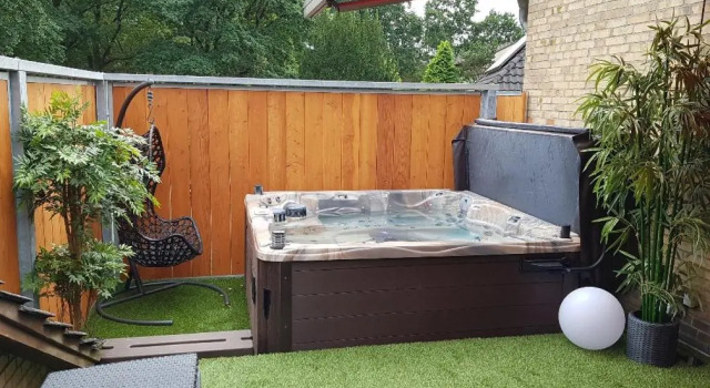 Whirlpool Suite Marrakesch-Lounge, Забронировать Отель Штелле Люнебургская пустошь
