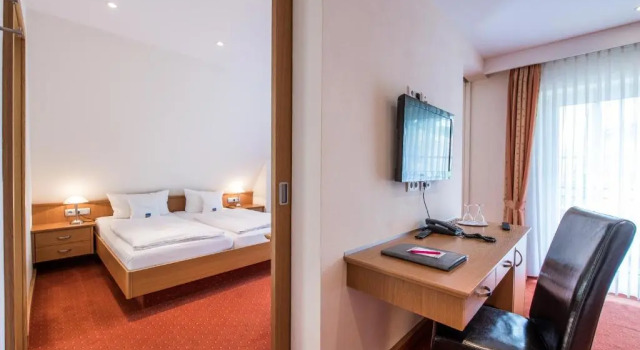 Полулюкс Hotel Hanses-Bräutigam