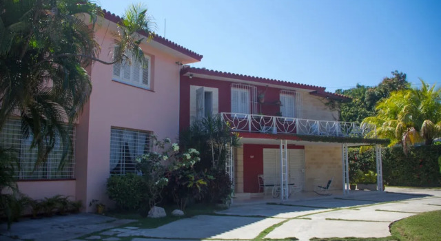 6 Bedrooms Pool Villa, Buchen Sie Villa Villen in Havanna, Villa