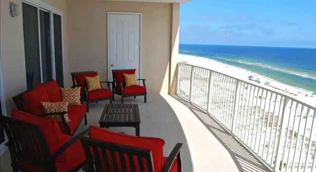 Regency Isle 704 by RedAwning