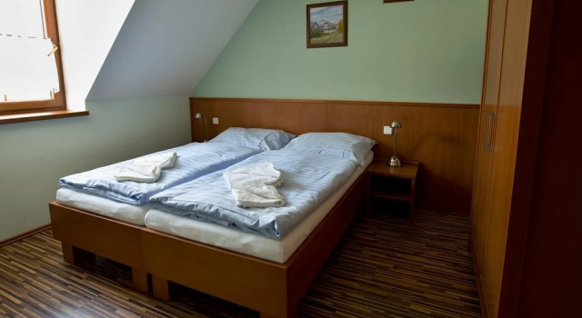 Penzion Trojkámen, Book Hotel Hoteller i Olomouc Region med pool, Swimmingpool