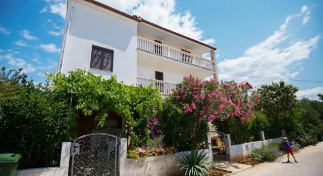 Apartments Petrčane Welcome, Забронировать Апартаменты/квартира Петрчане Задарская жупания, рядом с Пляж Радман