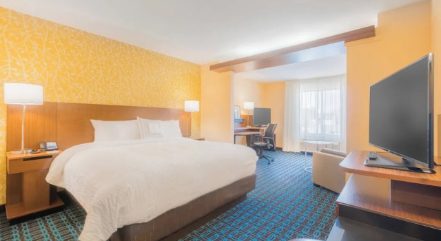 Двухместный люкс Fairfield Inn & Suites by Marriott Gaylord