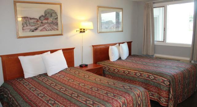 Tel Star Motor Inn, Varaa Motelli Hotellit Southern Alberta pysäköinnillä, Pysäköinti