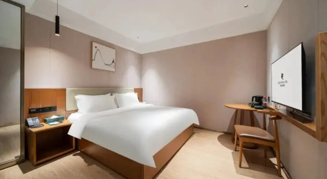 Rezen Proyal  Hotel (Canton Tower chigang Subway Station Pazhou Convention and Exhibition Center )