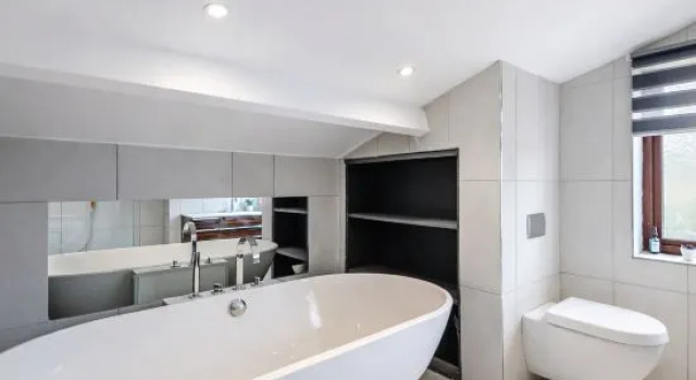 MEDWAY VIEW LUXE HOUSE in Maidstone City Centre with Parking, Забронировать Отель Отели Мейдстон с бассейном, Бассейн