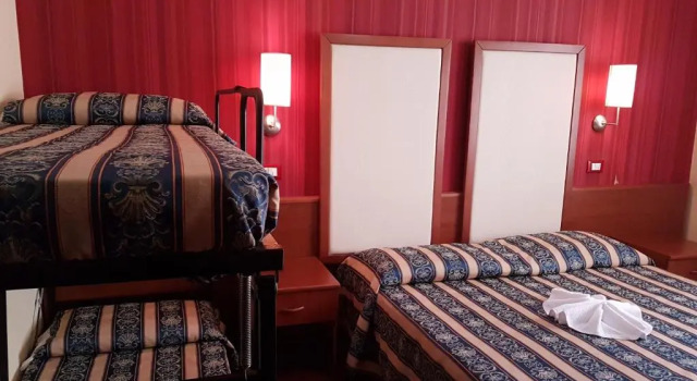 Четырёхместный номер Superior Hotel Promenade Universale
