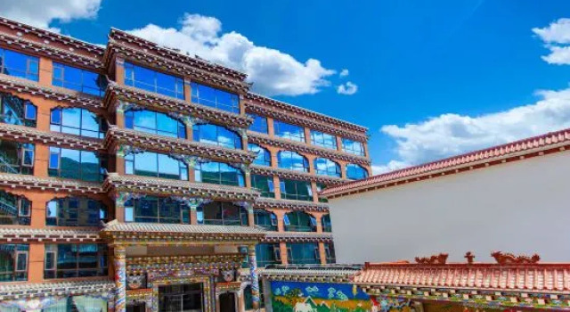 HanTing Hotel (Ganzi Batang), Rezerwuj Hotel Hotele 3-gwiazdkowe w Batang, 3*