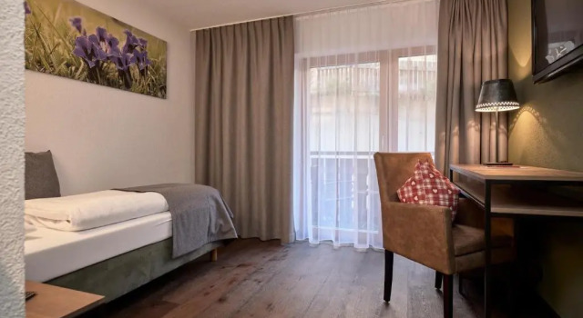 Одноместный номер Standard с балконом Panoramahotel Fliesserhof