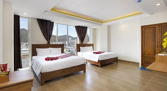 Трёхместный номер Deluxe Trường Thịnh Hotel