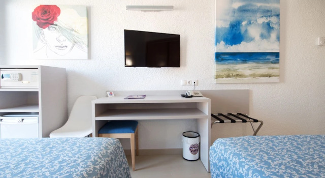 Двухместный номер Standard с балконом Hotel Servigroup Trinimar