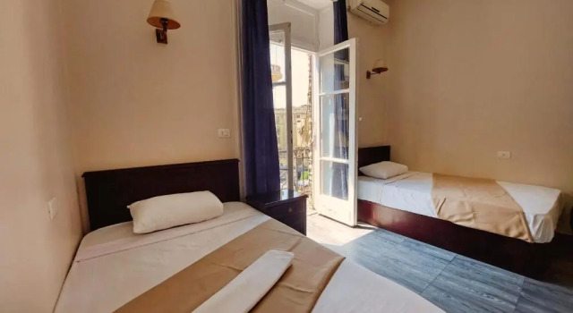 Двухместный номер Economy Travelers House Hostel