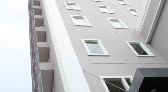 Khas Gresik, Book Hotel Billige hoteller i Gresik
