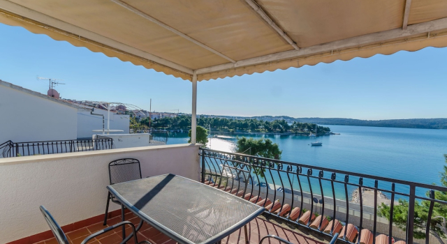 Апартаменты с балконом Apartments Edita