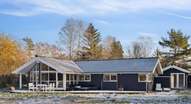 "Fatima" - 400m from the sea in Djursland and Mols, Rezervasyon Otel Vestjylland otoparklı oteller, Otopark