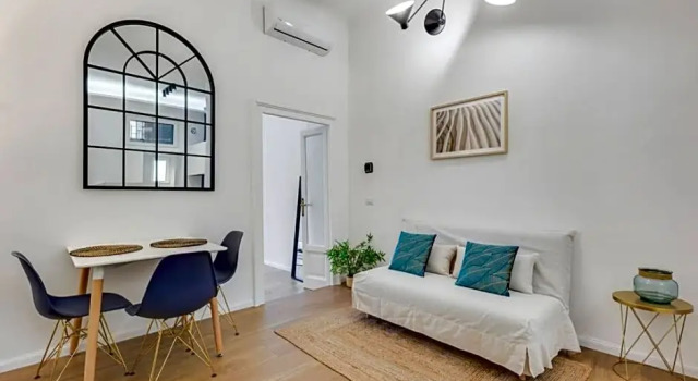 Easylife - Milano - Don Bosco 11 - Duomo, Забронировать Отель Рипамонти Корветто Милан, рядом с Порта Романа