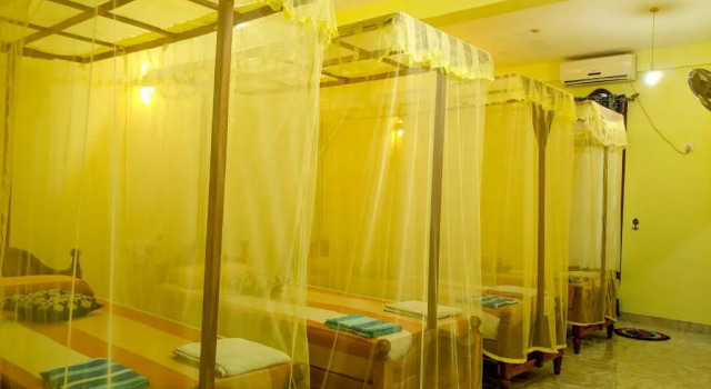 Четырёхместный номер Deluxe La Safari Inn Tissamaharama