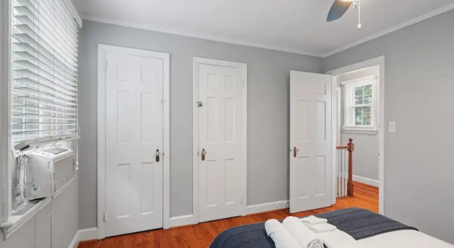 Коттедж Deluxe Charming Townhouse Retreat by Cozysuites