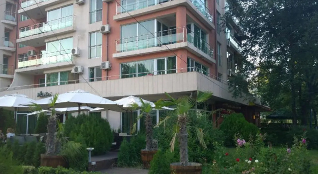 Evergreen Vlas Mamaia, Забронировать Отель Отели Констанцы с бассейном, рядом с Tabacariei Lake, Бассейн