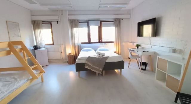 Кровать в общем номере Hostel Aurora