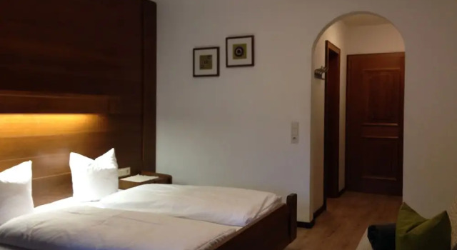 Alpinhotel Zerres, Book Hotel Hotels in Vorarlberg with Parking, Parking
