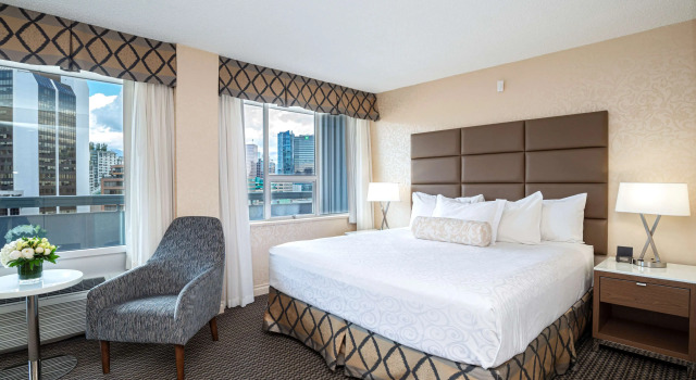 Двухместный номер Standard с балконом Best Western Premier Chateau Granville Hotel & Suites & Conference Centre