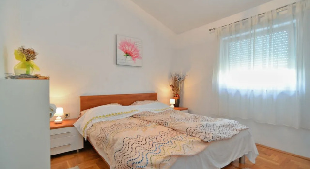 Apartment 258