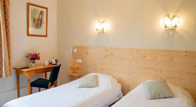 Двухместный номер Standard Hostellerie du Parc