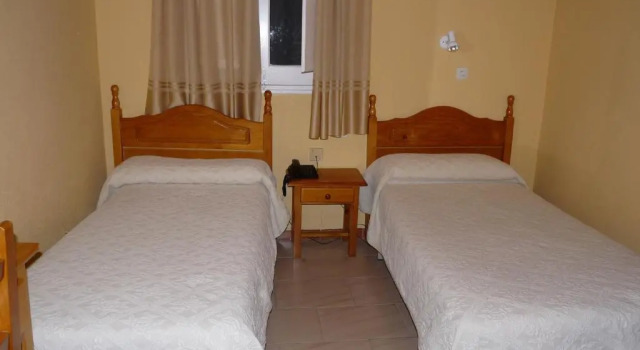 Трёхместный номер Standard Hostal Sierpes