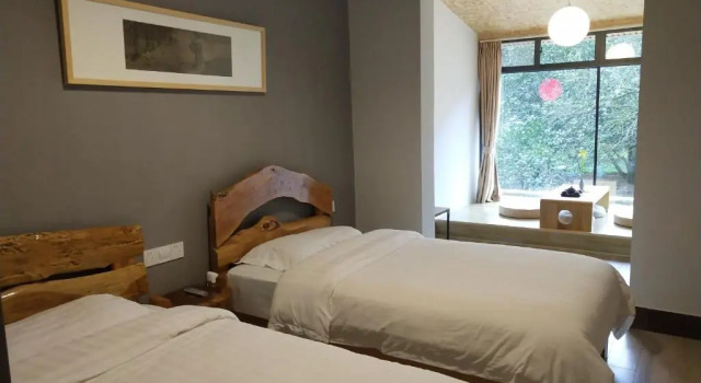 Двухместный номер Standard с видом на горы Nirvana Organic Farm Inn