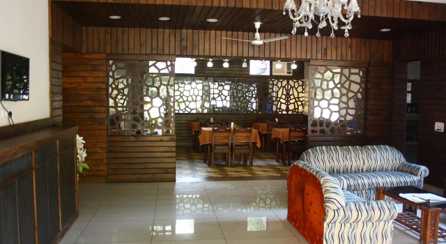 Hotel Moksha, Rezervovat Hotel Rišikéš Uttarakhand