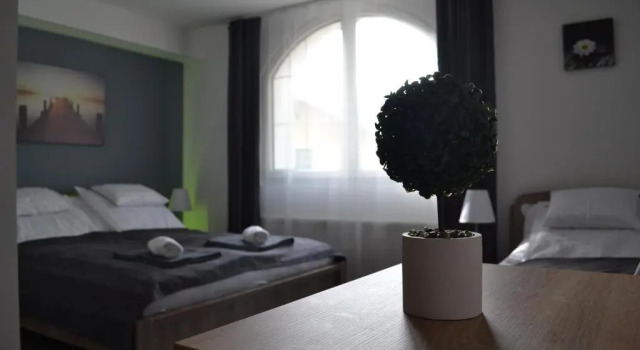 Főnix Design Rooms, Забронировать Бутик-отель Дебрецен Хайду-Бихар, рядом с Főnix Hall