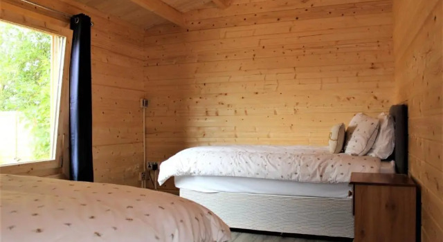 Stunning 5-bed Cabin in Ashton Under Hill, Забронировать Дом для отпуска Виллы Вустершир, Вилла
