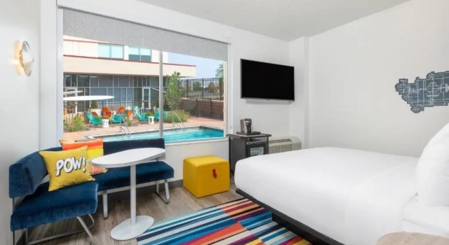 Двухместный номер Standard с видом на бассейн Aloft by Marriott Denver North Westminster
