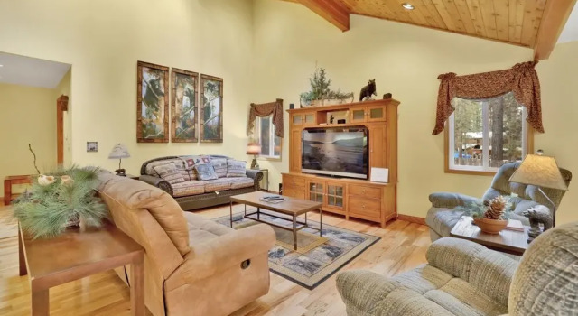 2246-fawnskin Log Cabin 4 Bedroom Home by RedAwning, Забронировать Отель Фаунскин San Bernardino Mountains