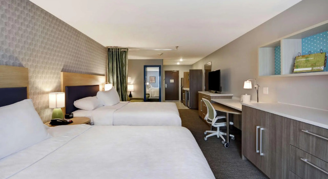 Четырёхместная студия Home2 Suites By Hilton Grand Rapids North