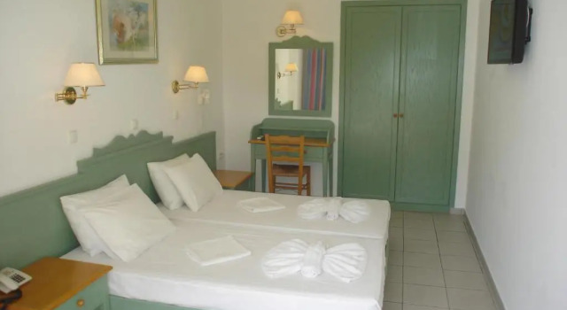 Четырёхместные апартаменты c 1 комнатой Andromeda Hotel Apartments