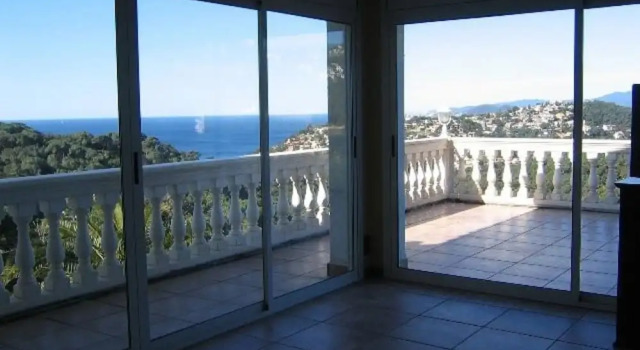 Villa Canyelles, Prenota Villa Hotel a Costa Brava con piscina, Piscina